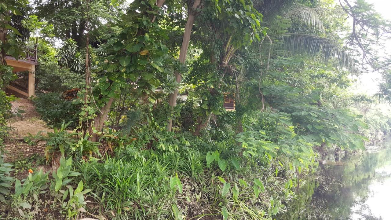Ratmanee House Hotel Kanchanaburi Eksteriør billede